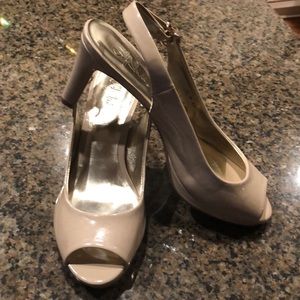 Life Stride heels size 8.5